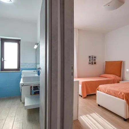 2 Bedroom Nice In Apartmán Castellabate
